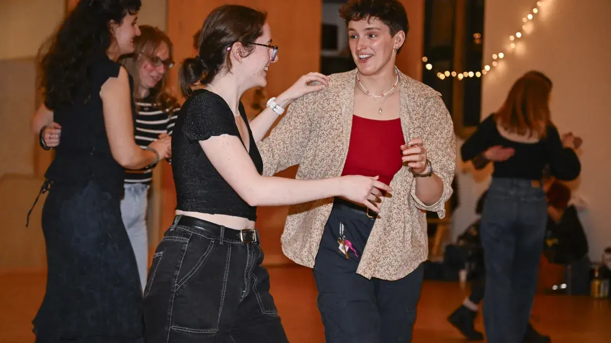 Students dancing at ceilidh. 